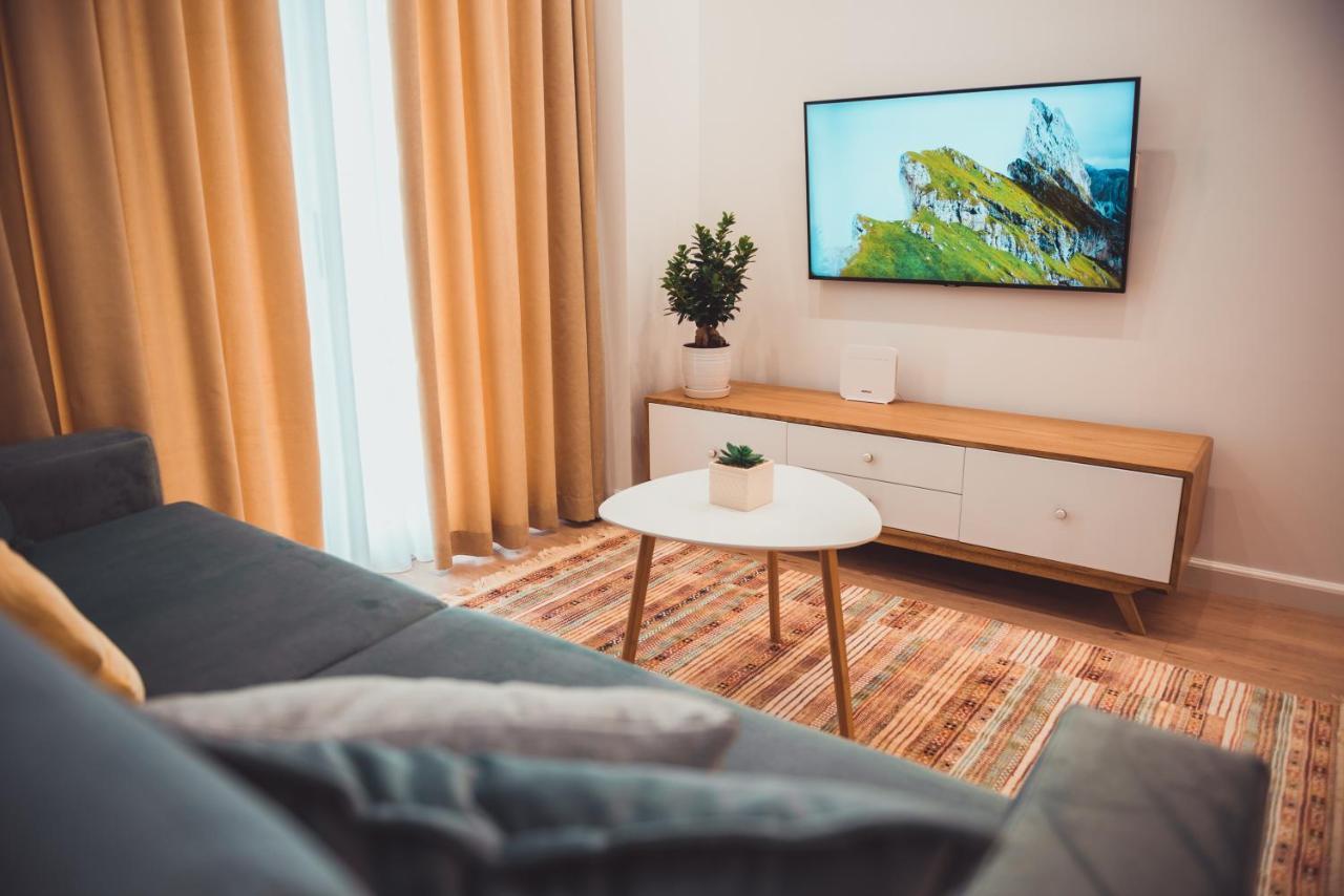 Tam Skanderbeg Square Serviced City Center Apartment No1 Tirana Exterior foto