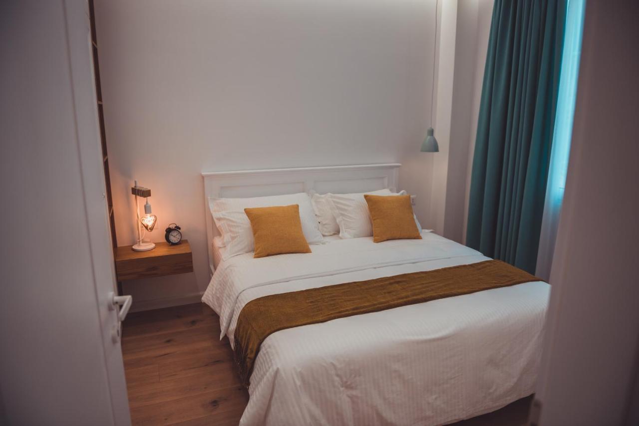 Tam Skanderbeg Square Serviced City Center Apartment No1 Tirana Exterior foto